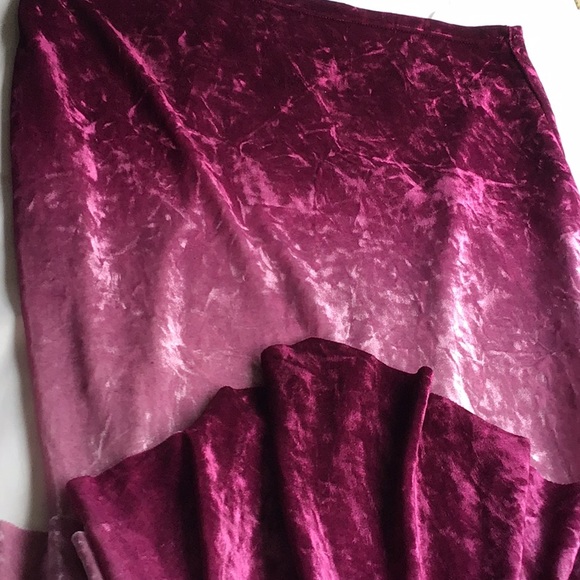 Ombré Crushed Velvet Dress - Picture 7 of 8